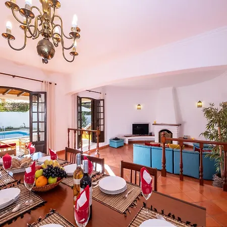 Villa In Gale With Pool & Beach Nearby Вилла