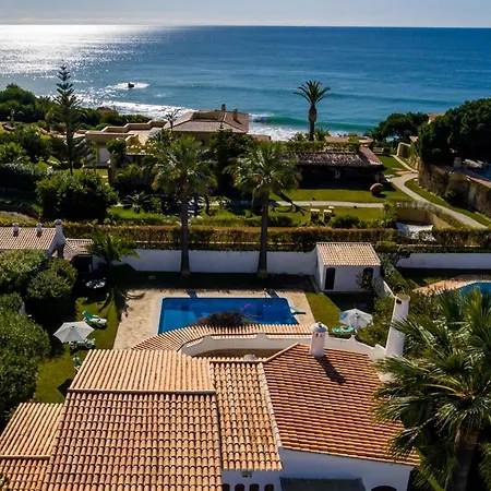 Вилла Villa In Gale With Pool & Beach Nearby