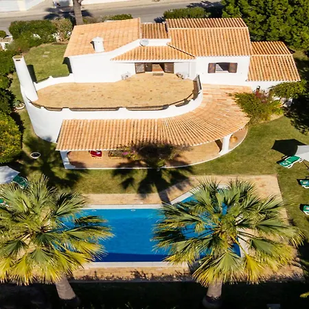 Villa In Gale With Pool & Beach Nearby * Албуфейра