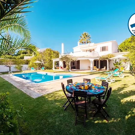 Вилла Villa In Gale With Pool & Beach Nearby Албуфейра